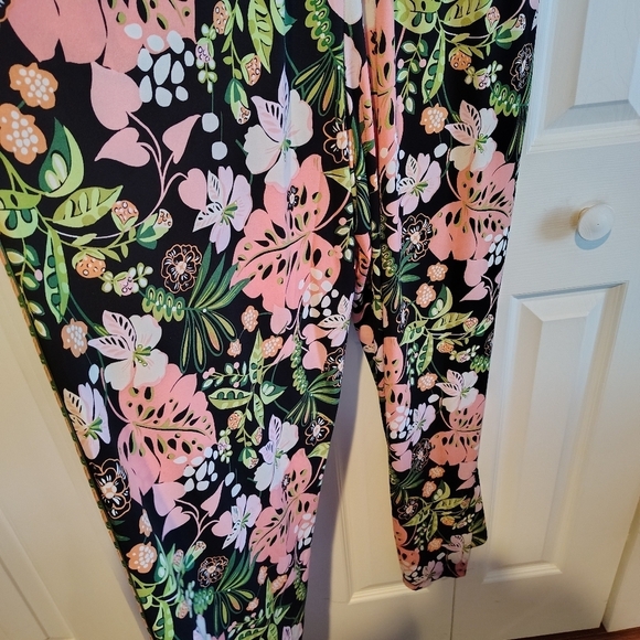 Nordstrom Rack London Times Black Floral Print Mock Neck Jumpsuit 16 - Picture 8 of 14